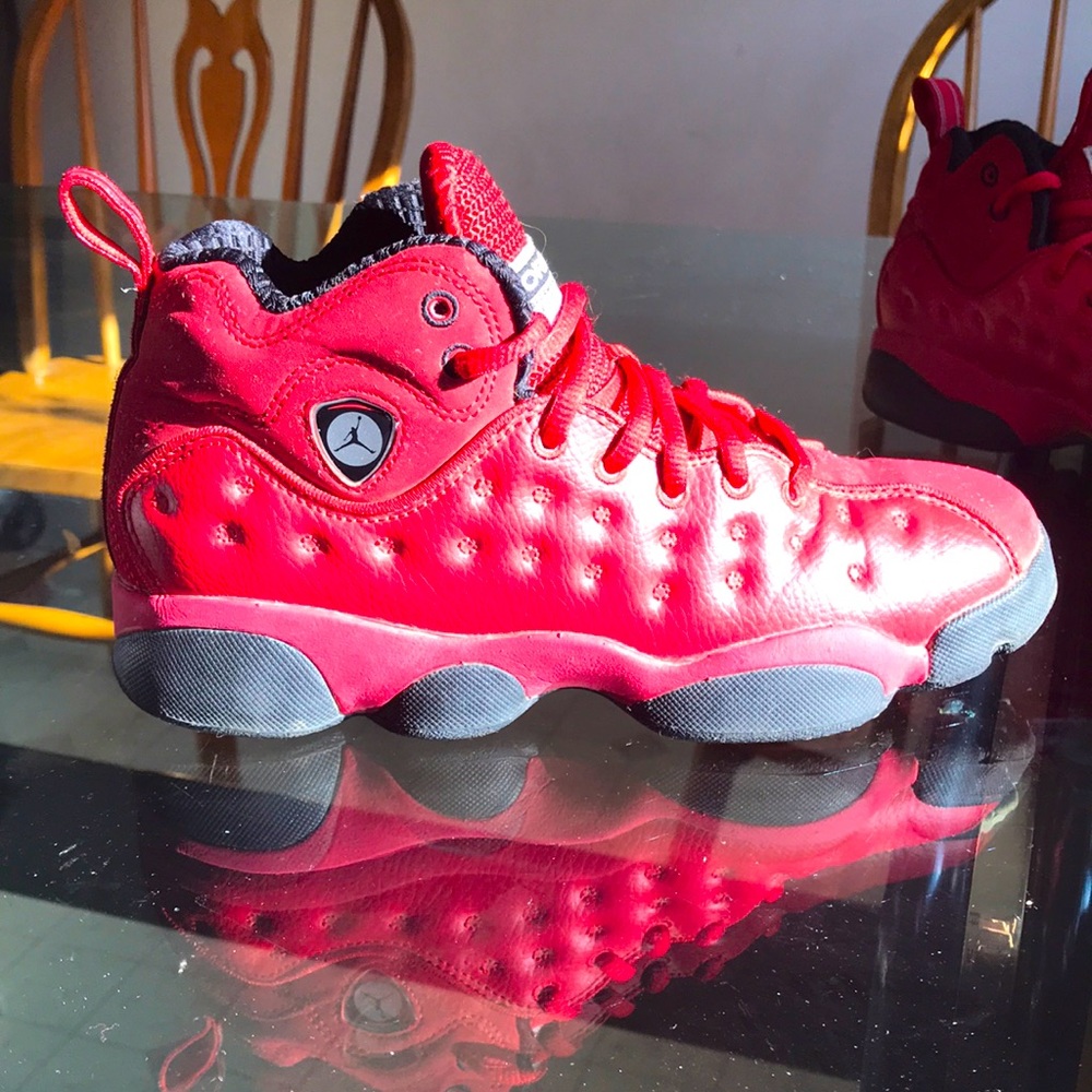 Red Jordan’s size 5Y
